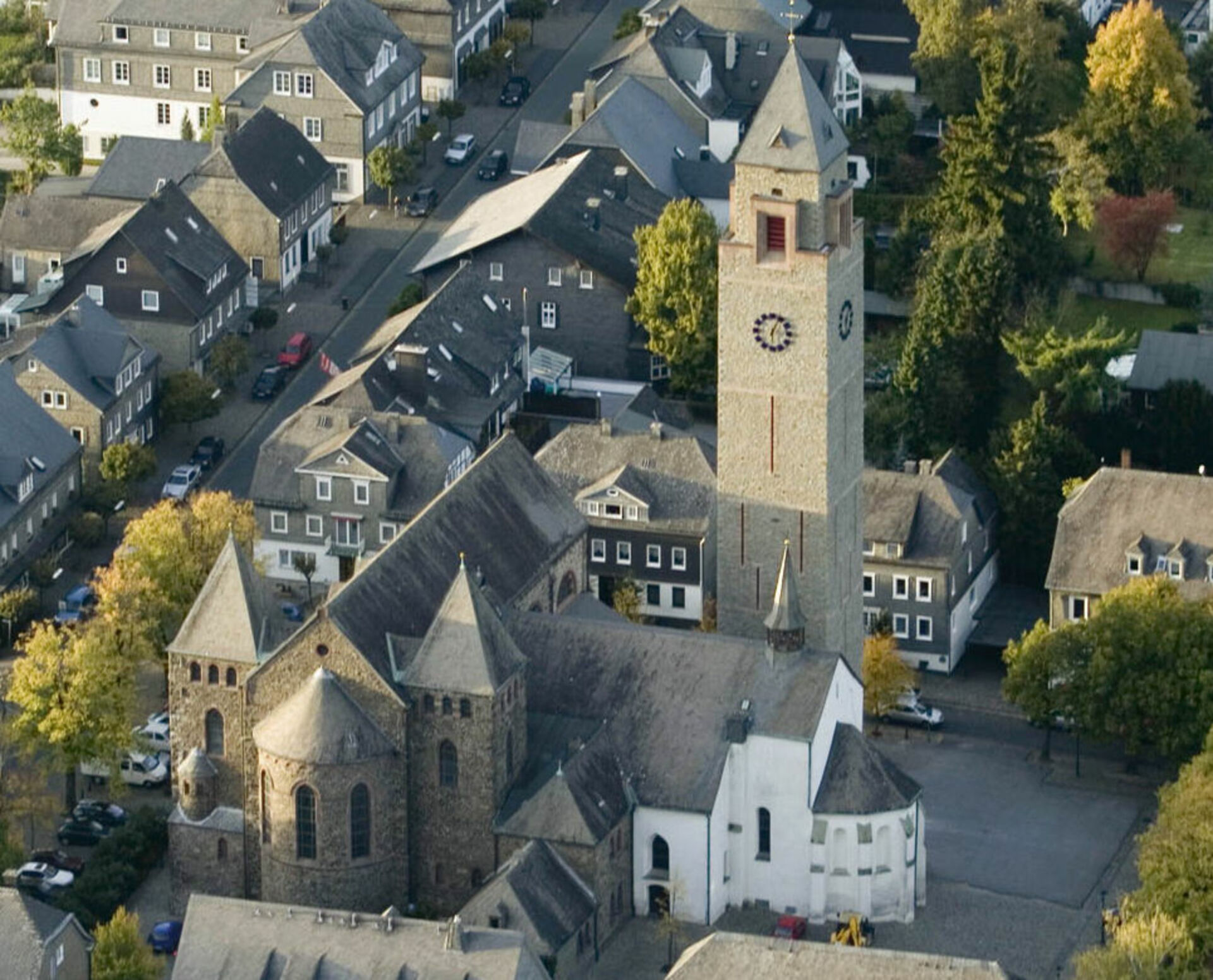 Historische Altstadt mit St. der Pfarrkirche St. Alexander in Schmallenberg